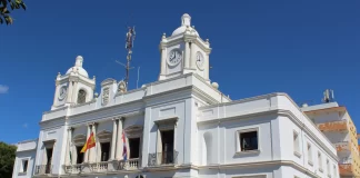 Abiertas 34 bolsas de empleo en el Ayuntamiento de Barbate (Cádiz)