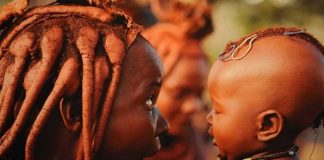 Conde Duque acerca la tradición ancestral angoleña a los madrileños con una exposición gratuita