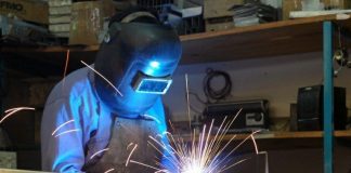 Oferta de empleo para operadores, ayudantes y soldadores en una planta de aerogeneradores en Motilla del Palancar (Cuenca) Soldador