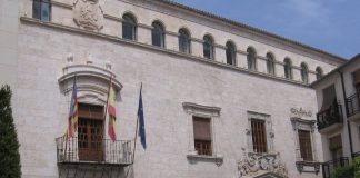 Villena (Alicante) organiza un curso gratuito para desempleados de camarero