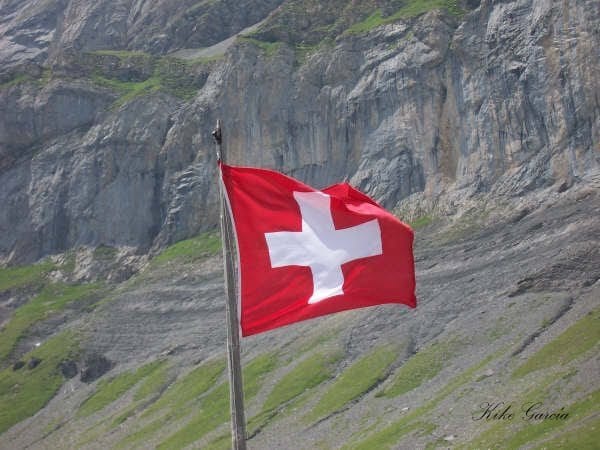 banderasuiza_72_original_(archivo)