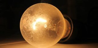 Hasta el 10 de abril se puede solicitar el nuevo bono social para desempleados Bombilla