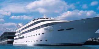 Un hotel flotante necesita cubrir 200 puestos de trabajo en el Campo de Gibraltar