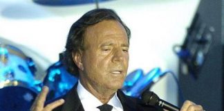 Los desempleados pagarán dos euros por ver el concierto de Julio Iglesias en La Palma