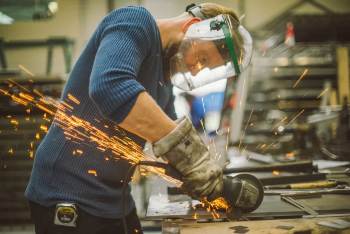 metal-worker-job