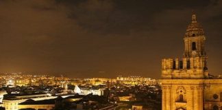 Conoce gratis con visitas guiadas el centro histórico de Málaga