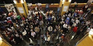 Más de 5.000 ofertas de trabajo en el XI Salón de Empleo y Posgrado de Kuhnel en Zaragoza